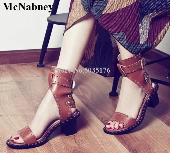 2019 Summer New Peep Toe Thick With Leather Rivets Metal Decoration Buckle Female fashion sandals temperament Mid-Calf Boots
2019 Summer New Peep Toe Thick With Leather Rivets Metal Decoration Buckle Female fashion sandals temperament Mid-Calf Boots