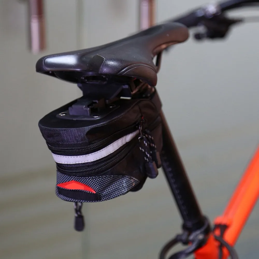 DE Bicycle Bag Black Waterproof Rear Seat Tail Bag with Reflective Stripe Design Mountain Bike Seatpost Bag Cycling Equipment
DE Bicycle Bag Black Waterproof Rear Seat Tail Bag with Reflective Stripe Design Mountain Bike Seatpost Bag Cycling Equipment