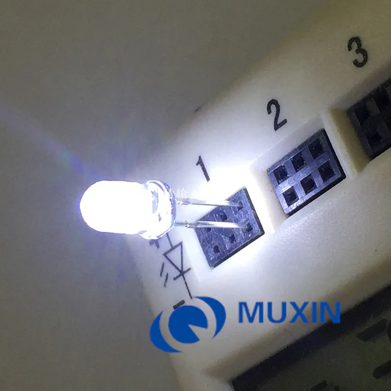 100pcs / pack 5mm White Ultra Bright 15000mcd Transparent 5 mm Light Emitting Diode LED Lamp 5 mm (DIP 3 V 6000K Ultralbright)
100pcs / pack 5mm White Ultra Bright 15000mcd Transparent 5 mm Light Emitting Diode LED Lamp 5 mm (DIP 3 V 6000K Ultralbright)