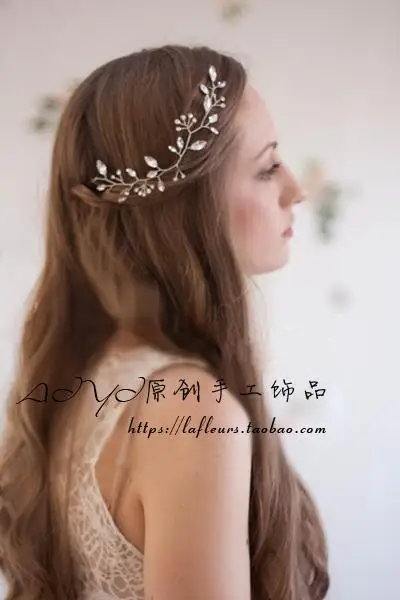 Sparkling Silver Wire Style Lady Hair Band Handmade Knitted Exquisite Bride Bridesmaid Comb Hairpin Hair Stick String 2018 New
Sparkling Silver Wire Style Lady Hair Band Handmade Knitted Exquisite Bride Bridesmaid Comb Hairpin Hair Stick String 2018 New