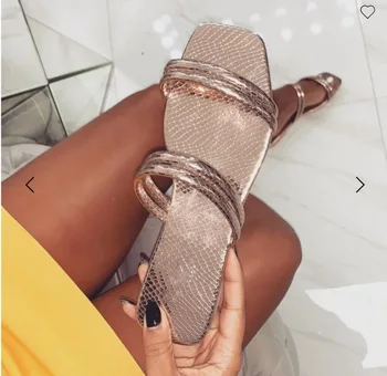2019 Women Slip-on Sandals Summer Mujer Outside Slippers Africa Black Ladies Flat Form Holiday Shoes 9050
2019 Women Slip-on Sandals Summer Mujer Outside Slippers Africa Black Ladies Flat Form Holiday Shoes 9050