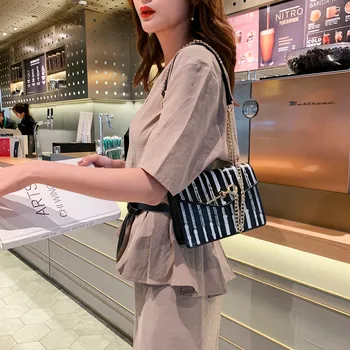 Women Bags Fashion Striped Leather Chain Crossbody Shoulder Handbags bolsos mujer torebka damska shopper schoudertas dames
Women Bags Fashion Striped Leather Chain Crossbody Shoulder Handbags bolsos mujer torebka damska shopper schoudertas dames