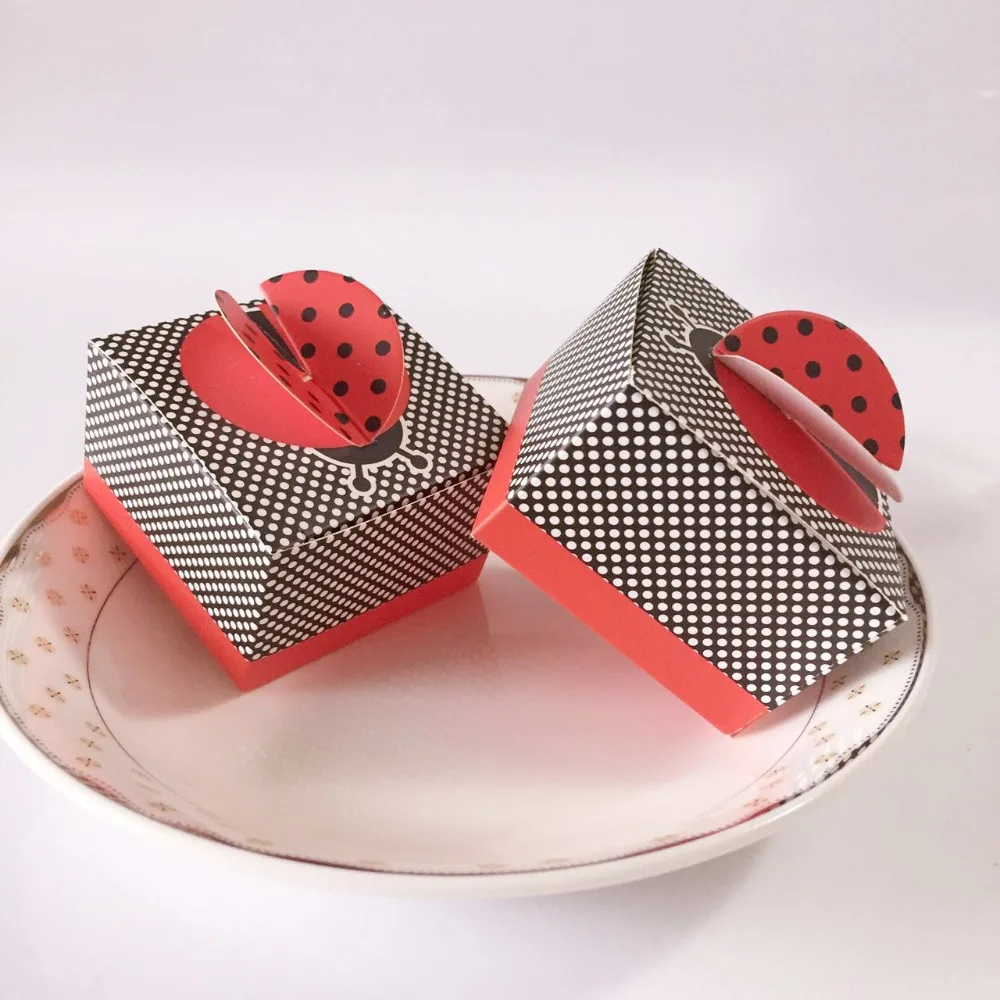 50pcs 3D Wing Ladybird Candy Boxes Ladybug Baby Shower Kids Birthday Party Favors box Wedding Gifts Box Chocolate Packaging
50pcs 3D Wing Ladybird Candy Boxes Ladybug Baby Shower Kids Birthday Party Favors box Wedding Gifts Box Chocolate Packaging