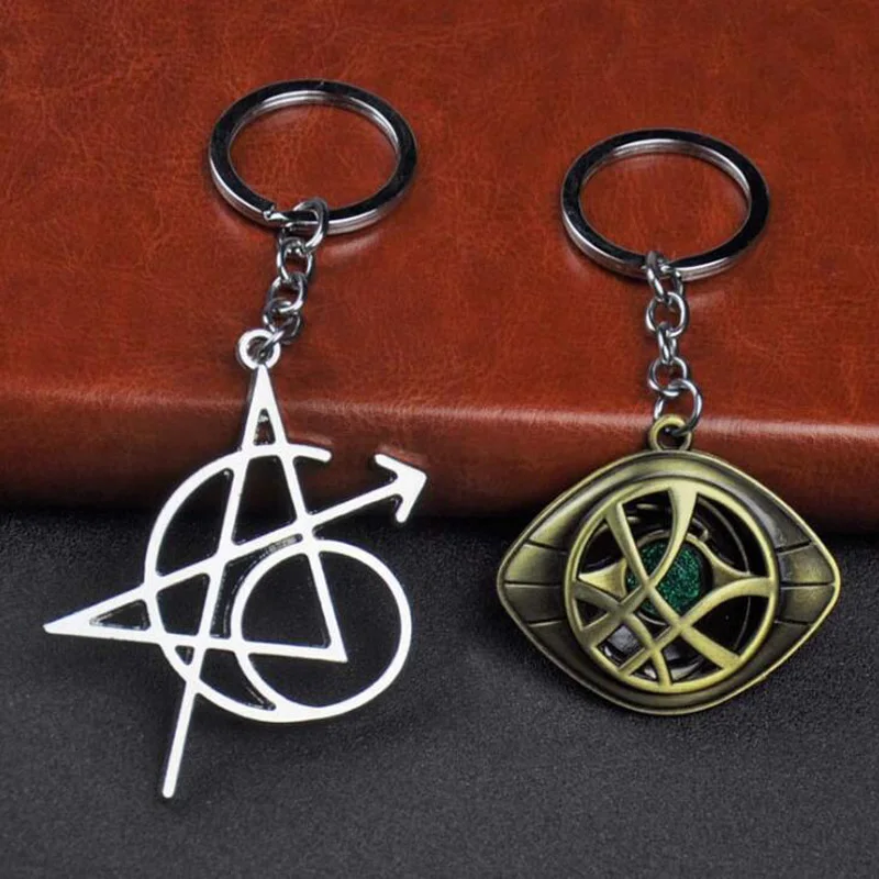 10pcs/lot Fashion Jewelry Doctor Strange Men's Keychains The Avengers Logo Eye of Agamotto Logo Creative Party Favors for Fans
10pcs/lot Fashion Jewelry Doctor Strange Men's Keychains The Avengers Logo Eye of Agamotto Logo Creative Party Favors for Fans