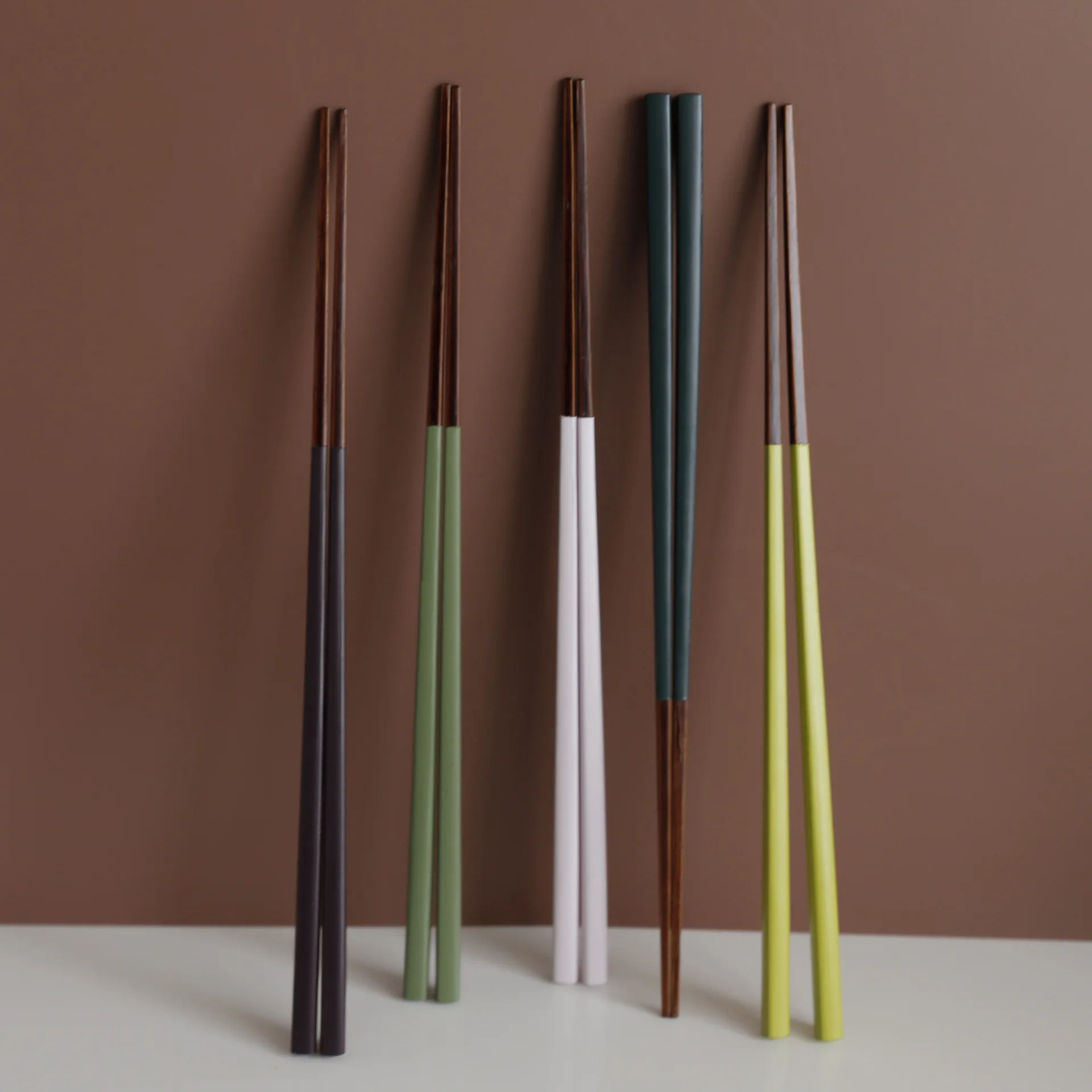 New 5 Pairs Natural Environmental health Chopsticks Japanese Style Reusable Solid Wood Chopstics Palillos Chinese Set 5 Color
New 5 Pairs Natural Environmental health Chopsticks Japanese Style Reusable Solid Wood Chopstics Palillos Chinese Set 5 Color