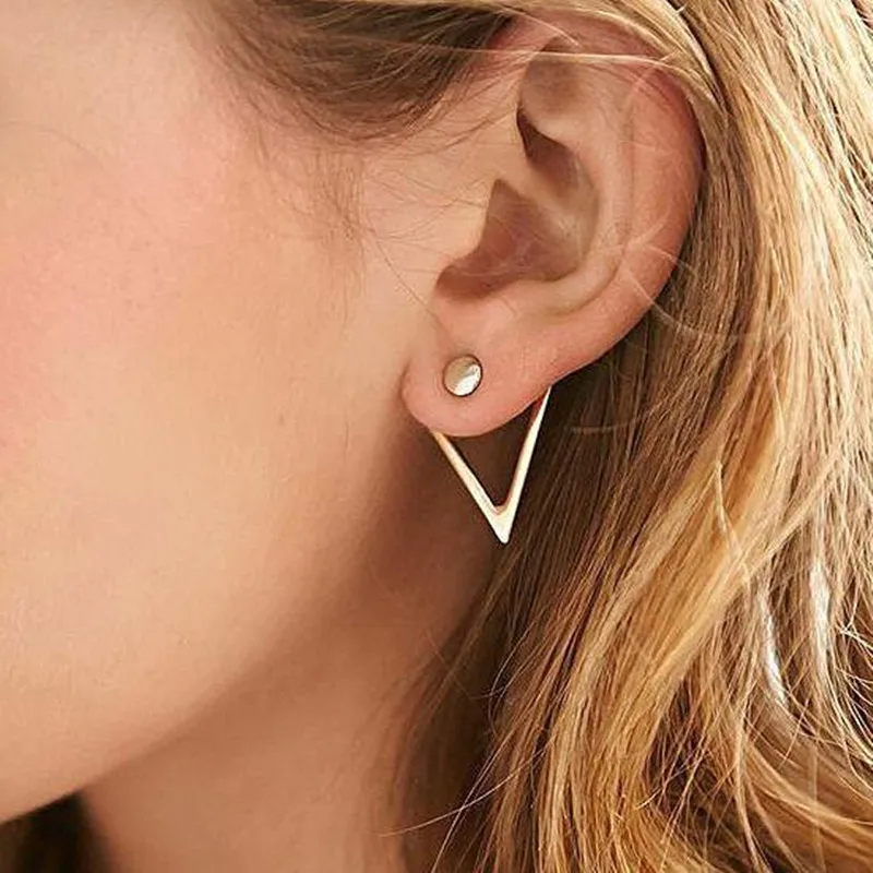 New Fashion Golden Color Hollow Triangle Stud Earrings For Women Elegant Fahion Geometric Earrings Brinco Gift Wholesale E0113
New Fashion Golden Color Hollow Triangle Stud Earrings For Women Elegant Fahion Geometric Earrings Brinco Gift Wholesale E0113