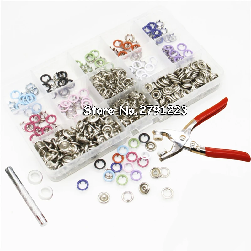 1pc Plier+1set Eyelets Tool+150sets 10 Colors 9.5mm Prong Snap Buttons Fasteners Press Studs Buckle
1pc Plier+1set Eyelets Tool+150sets 10 Colors 9.5mm Prong Snap Buttons Fasteners Press Studs Buckle