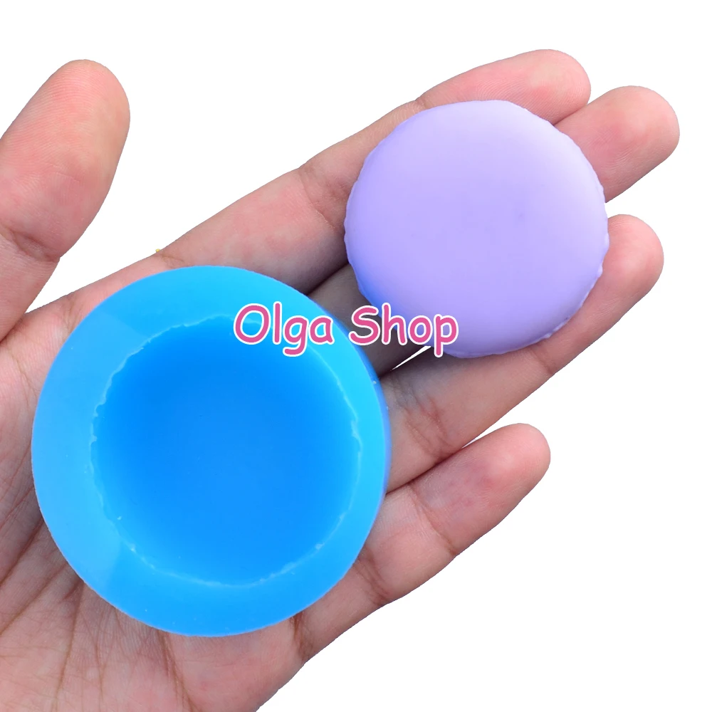 GYL382 37.5mm Macaron Silicone Mold Bakeware French Pastry Macaroon Cookie Shape Resin Jewelry Pendant Charm Soap Molds
GYL382 37.5mm Macaron Silicone Mold Bakeware French Pastry Macaroon Cookie Shape Resin Jewelry Pendant Charm Soap Molds