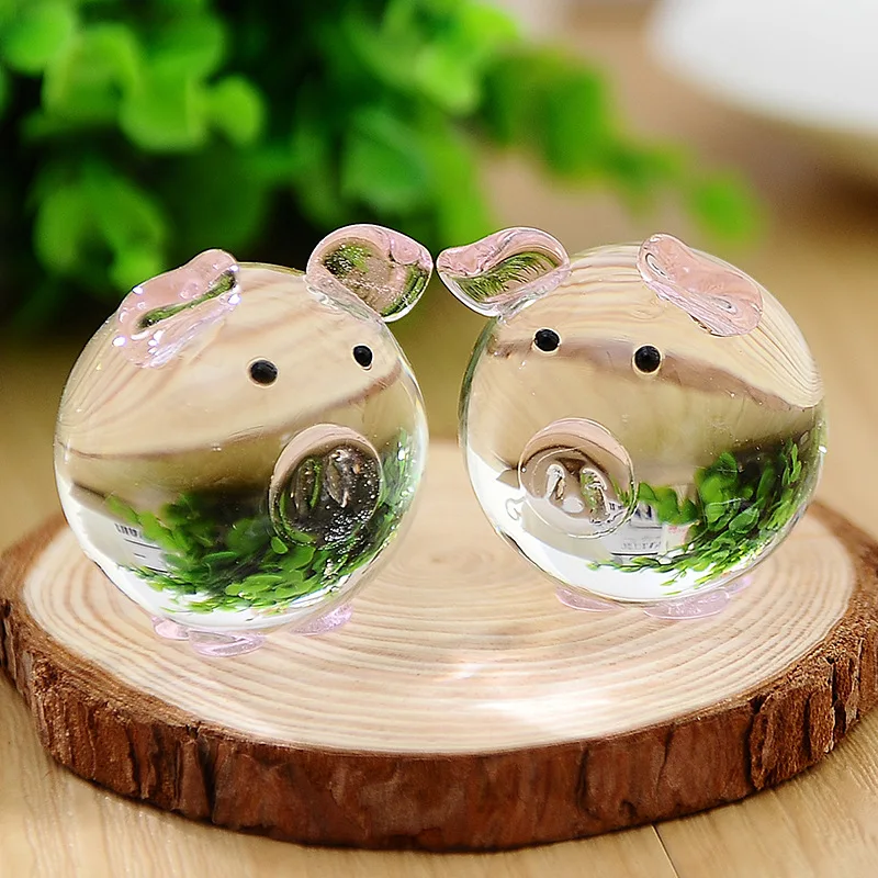 2pcs/ Box Couple Lovely Pig Home Decoration Cute Mini Crystal Glass Lover's Piggy Animal Crafts artesanato Gift Set
2pcs/ Box Couple Lovely Pig Home Decoration Cute Mini Crystal Glass Lover's Piggy Animal Crafts artesanato Gift Set