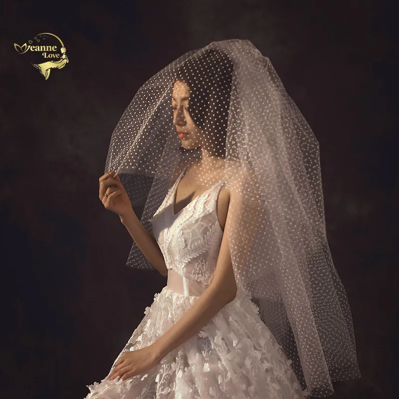 Fingertip Short Bridal Veils Two Layers Dot Mesh Vintage Wedding Veils For Bride Womens Bridal Accessories Velo Sposa JVA007
Fingertip Short Bridal Veils Two Layers Dot Mesh Vintage Wedding Veils For Bride Womens Bridal Accessories Velo Sposa JVA007