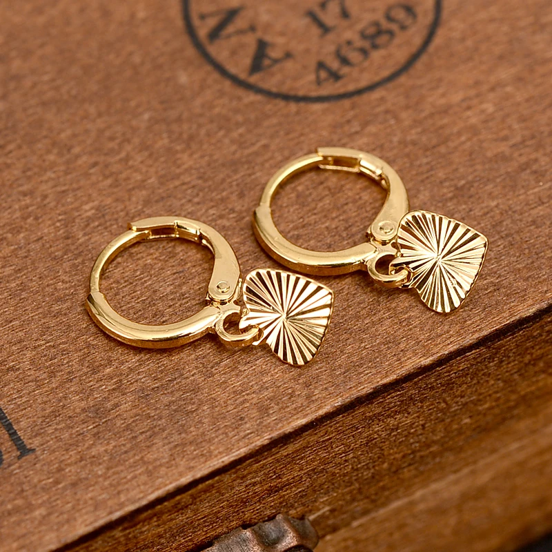 24 k Fine Yellow Solid Gold FINISH Heart Earrings Women/Girl,Love Trendy Sincere Jewelry for African/Arab/Middle Eastern gift
24 k Fine Yellow Solid Gold FINISH Heart Earrings Women/Girl,Love Trendy Sincere Jewelry for African/Arab/Middle Eastern gift