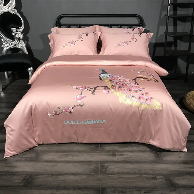 100% Egypt cotton royal luxury bedding set peacock quilt cover sheets pillowcase 4pcs
100% Egypt cotton royal luxury bedding set peacock quilt cover sheets pillowcase 4pcs