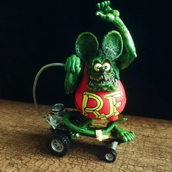 New production 37*25cm PUNK RF Rat Fink sidewalk Action Figure decoration Doll Finkterror cartoon Goth painting in Bar
New production 37*25cm PUNK RF Rat Fink sidewalk Action Figure decoration Doll Finkterror cartoon Goth painting in Bar