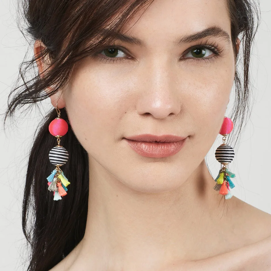 JUJIA Jewelry Accessories Drop Pom Pom Fringe Earrings Fashion Women Statement Colorful Tassel Earrings
JUJIA Jewelry Accessories Drop Pom Pom Fringe Earrings Fashion Women Statement Colorful Tassel Earrings