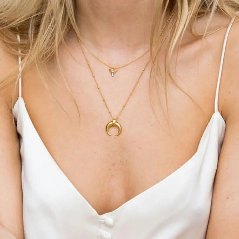Hot Sale Delicate Moon Pendant Necklace Jewelry Curved Moon Necklace Gold Color 925 Silver Horn Necklace Jewelry Birthday Gift
Hot Sale Delicate Moon Pendant Necklace Jewelry Curved Moon Necklace Gold Color 925 Silver Horn Necklace Jewelry Birthday Gift
