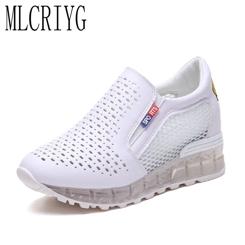 Size 35-40 2019 New Casual Women's Solid Sneakers Summer Platform Shoes Woman Med Heels Hollow Young Girls Sport Tenis Flats
Size 35-40 2019 New Casual Women's Solid Sneakers Summer Platform Shoes Woman Med Heels Hollow Young Girls Sport Tenis Flats
