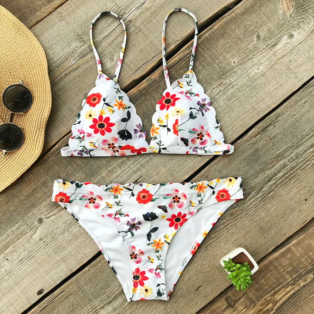 CUPSHE Sunny Girl Print Bikini Set Low-waisted Thong Triangl Swimsuit Bathing Suit Push Swimwear Monokini Sexy Bathing Suit
CUPSHE Sunny Girl Print Bikini Set Low-waisted Thong Triangl Swimsuit Bathing Suit Push Swimwear Monokini Sexy Bathing Suit