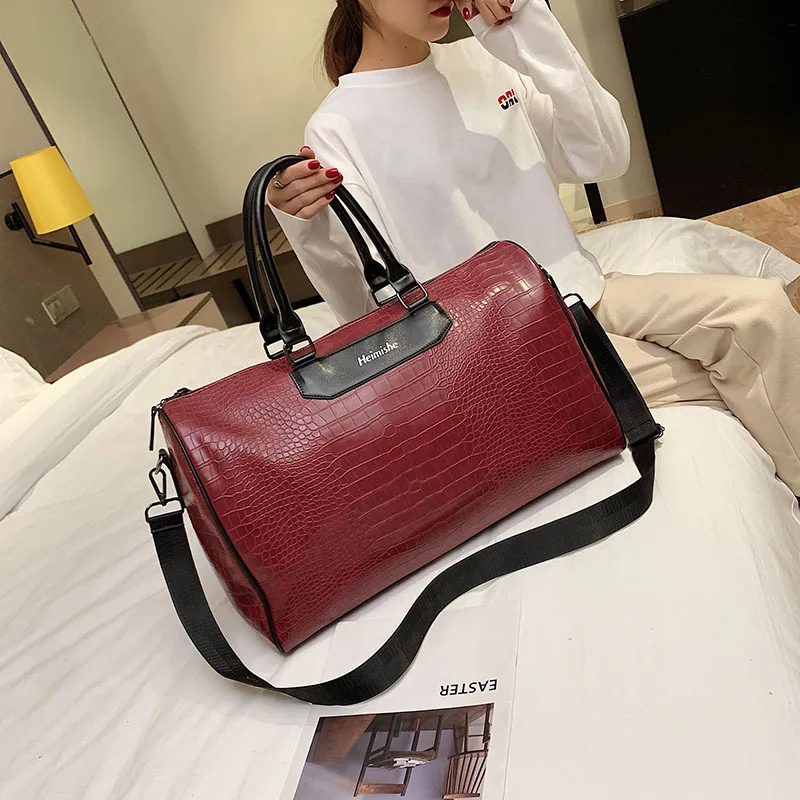 2019 Europe and the United States New Fasion PU leather Unisex sports fitness yoga bag duffel travel bag
2019 Europe and the United States New Fasion PU leather Unisex sports fitness yoga bag duffel travel bag