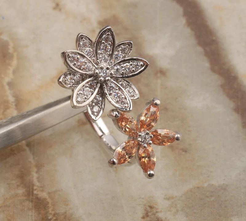 Unique Gems Orange Champagne Zircon Morganite 925 Sterling Silver Jewelry Ring Size 6 / 7 / 8 / 9 S0943
Unique Gems Orange Champagne Zircon Morganite 925 Sterling Silver Jewelry Ring Size 6 / 7 / 8 / 9 S0943