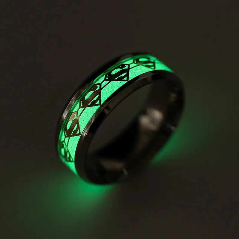 Superman Lumious Ring Stainless steel Men Ring Fluorescent Glowing Superman Logo Finger Rings Fashion Hot RING Drop Shipping
Superman Lumious Ring Stainless steel Men Ring Fluorescent Glowing Superman Logo Finger Rings Fashion Hot RING Drop Shipping