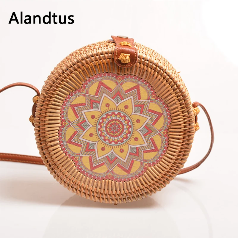 Alandtus Round Straw Women Bag National Style Female Rattan Shoulder Bag Handmade Woven Handbags Flower Print Lady Crossbody Bag
Alandtus Round Straw Women Bag National Style Female Rattan Shoulder Bag Handmade Woven Handbags Flower Print Lady Crossbody Bag