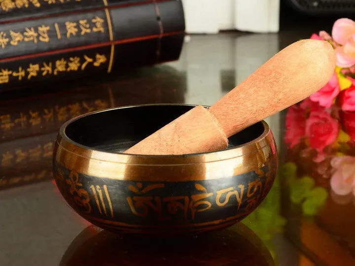 Cushion and Striker A BOWL TIBETAN HIMALAYAN HAND HAMMERED CHAKRA MEDITATION 20cm Diameter Wholesale bronze Bowls
Cushion and Striker A BOWL TIBETAN HIMALAYAN HAND HAMMERED CHAKRA MEDITATION 20cm Diameter Wholesale bronze Bowls
