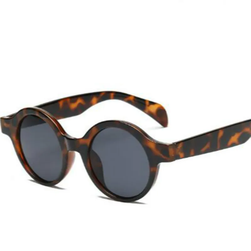 Aipo Vintage Round Sunglasses Men and Women Retro High Quality Frame Outdoor Eyewear Brand Summer Sun Glasses 4 Colors N9
Aipo Vintage Round Sunglasses Men and Women Retro High Quality Frame Outdoor Eyewear Brand Summer Sun Glasses 4 Colors N9