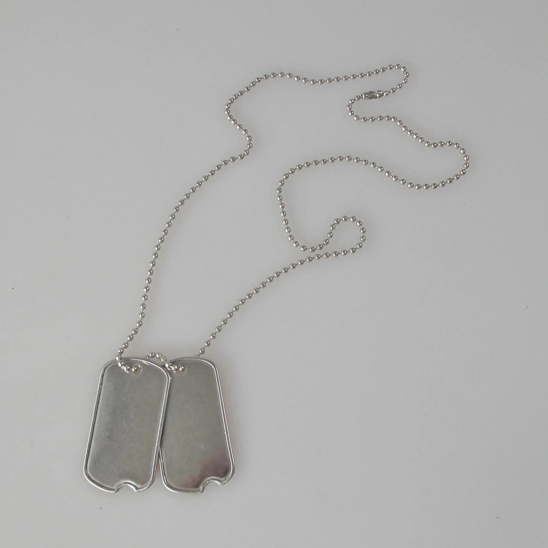 Mens dog tags Army Dog Tag /Stainless steel dog tag rolled edges with an indentaion
Mens dog tags Army Dog Tag /Stainless steel dog tag rolled edges with an indentaion