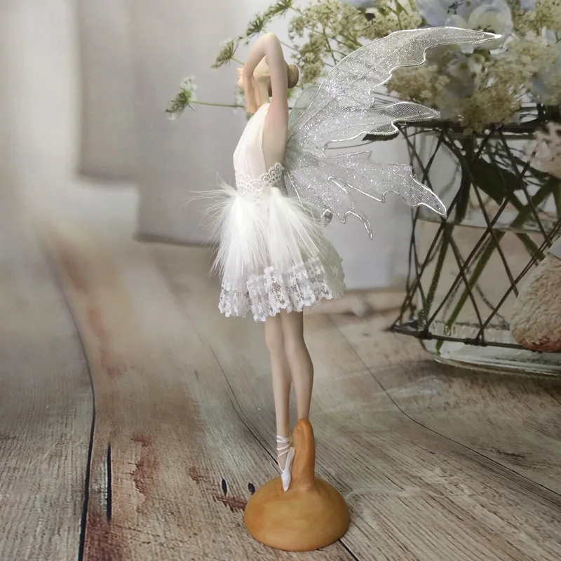 Ballet Dancer Figurine (4)