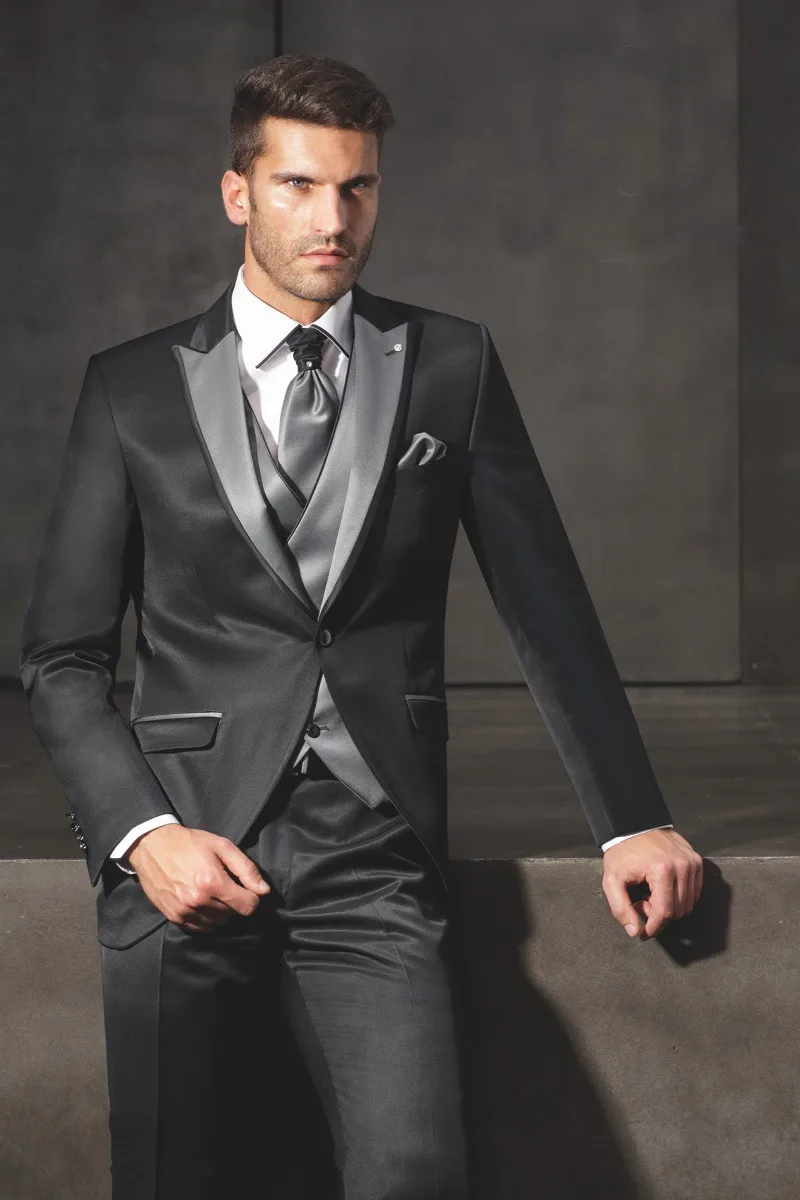 2016 New Style Groom Tuxedo Black Groomsmen Peak Lapel Wedding/Dinner Suits Best Man Bridegroom (Jacket+Pants+Tie+Vest)B408
2016 New Style Groom Tuxedo Black Groomsmen Peak Lapel Wedding/Dinner Suits Best Man Bridegroom (Jacket+Pants+Tie+Vest)B408