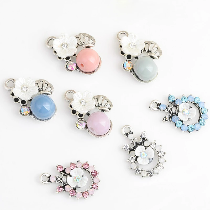 2019New 10Pcs/Package Various Sizes Rhinestone Pendant Metal Craft Used For Embelishment Clothing.
2019New 10Pcs/Package Various Sizes Rhinestone Pendant Metal Craft Used For Embelishment Clothing.