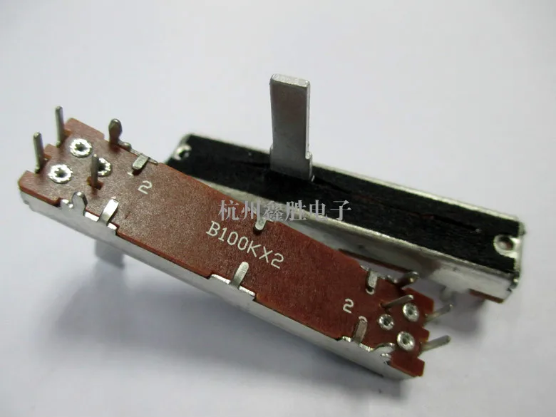 10PCS 3021G B100K 45mm Mixer Fader / Slide-Push Potentiometer Dimmable Lamp Mixer Fader Stereo 2-channel
10PCS 3021G B100K 45mm Mixer Fader / Slide-Push Potentiometer Dimmable Lamp Mixer Fader Stereo 2-channel