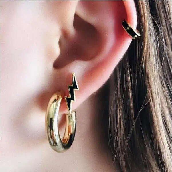 2019 new 4colors lightning bolt stud earring colorful enamel minimal delicate danity girl women multi piercing fashion jewelry
2019 new 4colors lightning bolt stud earring colorful enamel minimal delicate danity girl women multi piercing fashion jewelry