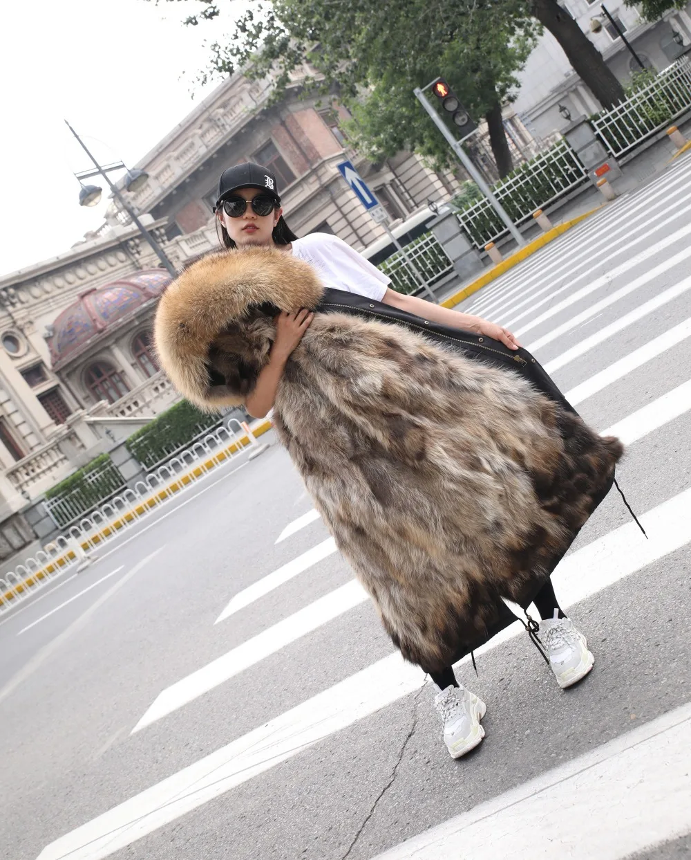 raccoon fur Parka New Style Fashion Multi Real Fur Inside Army Green Coat Women Winter Thick Warm Large
raccoon fur Parka New Style Fashion Multi Real Fur Inside Army Green Coat Women Winter Thick Warm Large