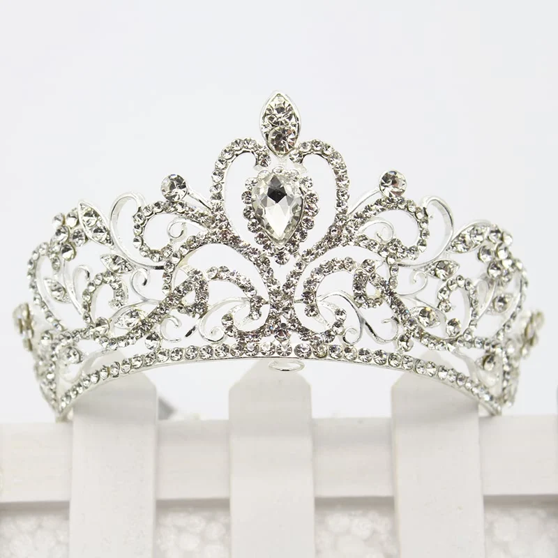 Luxury Bridal Tiara Silver-Tone Crystal Wedding Heart-Shaped Hair Head Band Clear Birthday Party Halloween Costumes
Luxury Bridal Tiara Silver-Tone Crystal Wedding Heart-Shaped Hair Head Band Clear Birthday Party Halloween Costumes