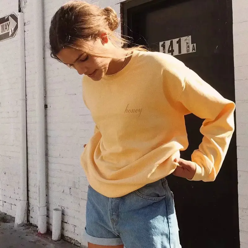Women Honey Embroidered Casual Top Sweatershirts Pullovers Stylish Long Sleeve Loose All-matched Soft Female Sweatershirts
Women Honey Embroidered Casual Top Sweatershirts Pullovers Stylish Long Sleeve Loose All-matched Soft Female Sweatershirts