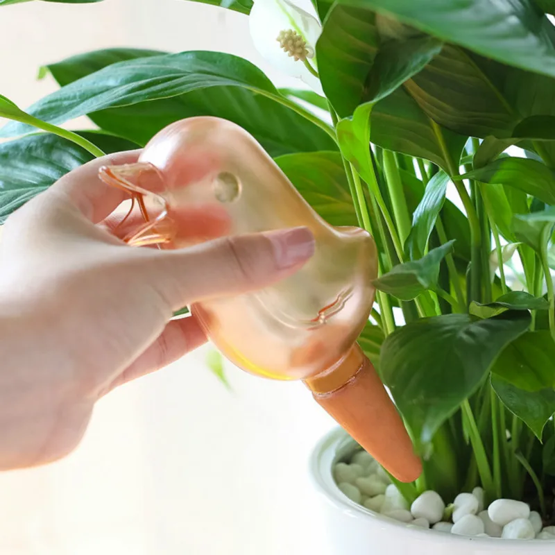 1pcs / Lot Transparent Automatic Creative Cute Lazy Watering Device Caring Gift for Friend Bird Shape Irrigation System
1pcs / Lot Transparent Automatic Creative Cute Lazy Watering Device Caring Gift for Friend Bird Shape Irrigation System
