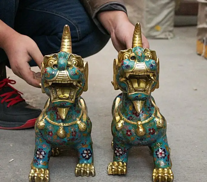 13" Chinese Bronze Cloisonne Regius Palace Evil Foo Dog Lion kylin unicorn Pair
13" Chinese Bronze Cloisonne Regius Palace Evil Foo Dog Lion kylin unicorn Pair