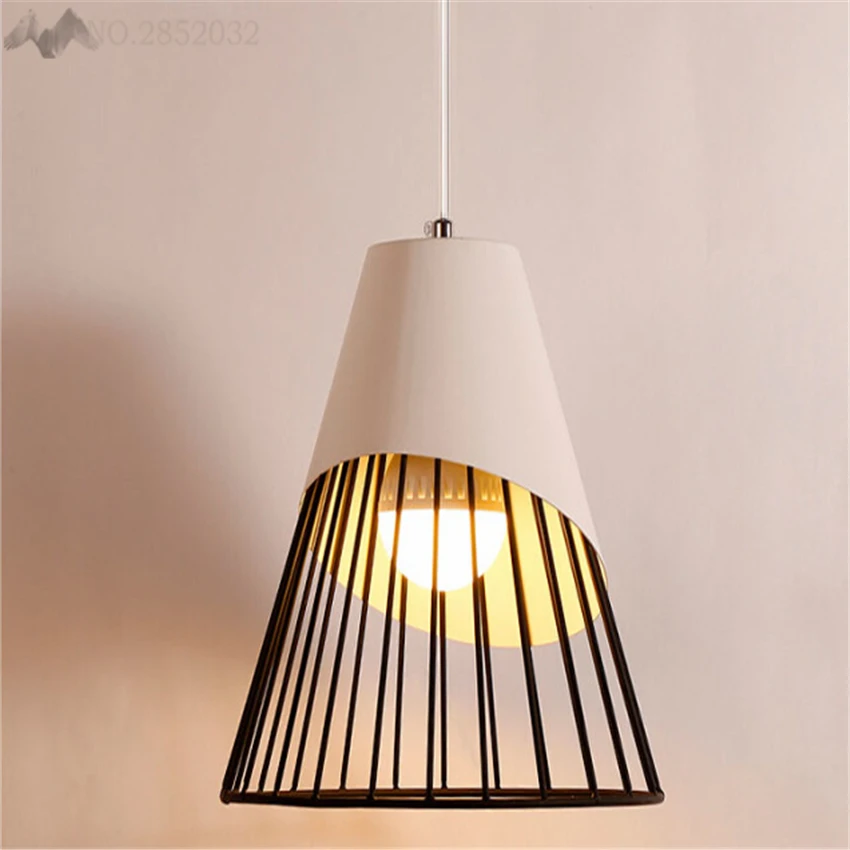 LFH Modern New Creative Personality Aluminum Restaurant Bar Coffee living room brdroom Dining Room Hanging Light Fixture
LFH Modern New Creative Personality Aluminum Restaurant Bar Coffee living room brdroom Dining Room Hanging Light Fixture