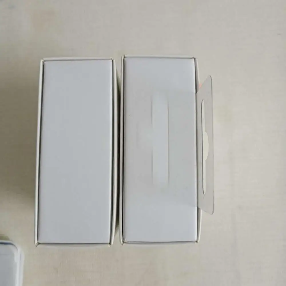 10pcs New Small Packing High Quality 3.5mm Plug headphone Headset with Remote Mic for iphone SE 5 5s 5c 6 6S plus 4s Earphones
10pcs New Small Packing High Quality 3.5mm Plug headphone Headset with Remote Mic for iphone SE 5 5s 5c 6 6S plus 4s Earphones