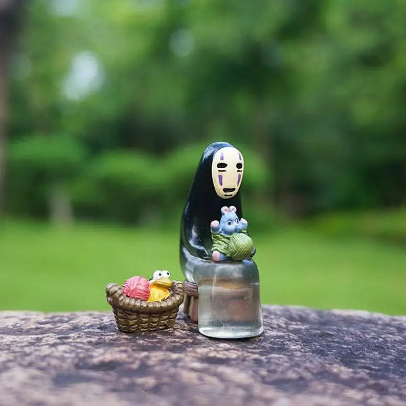 Fairy Garden Miniature Set of 2 Small Non-Face Man with Toys and Basket , Ghibli Figurines Supplies Terrarium DIY Accessories
Fairy Garden Miniature Set of 2 Small Non-Face Man with Toys and Basket , Ghibli Figurines Supplies Terrarium DIY Accessories