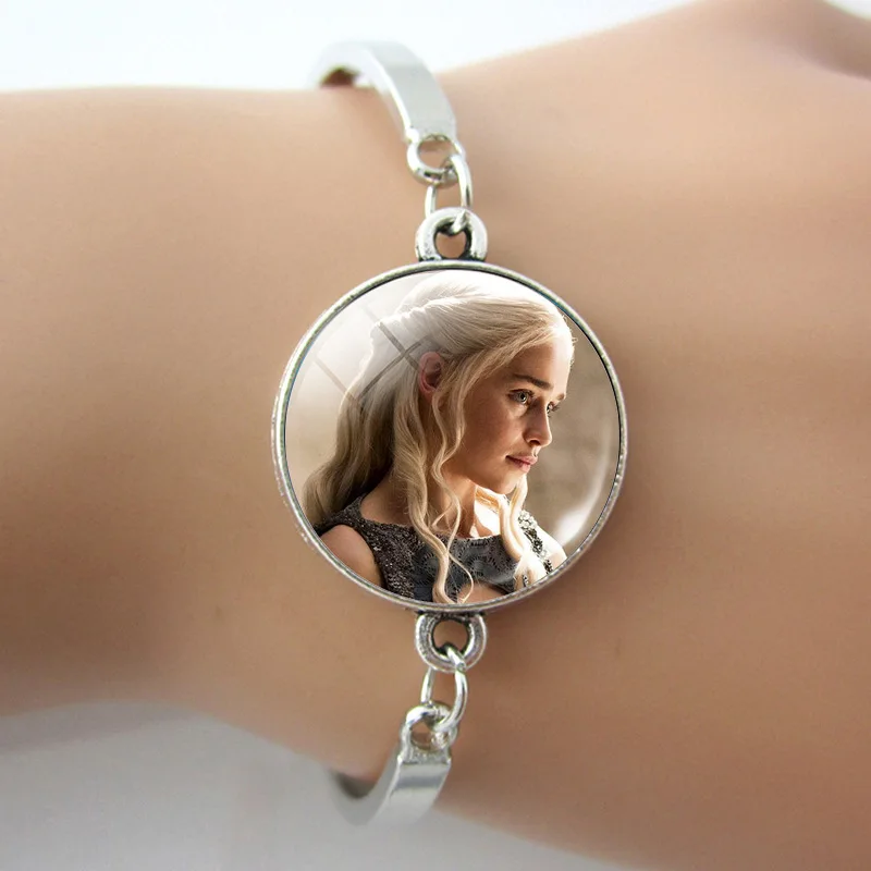 2019 New Time Stone Creative Bracelet for Men Women Game of Thrones Multiple Layers Badge Charms Men Bangles Fashion
2019 New Time Stone Creative Bracelet for Men Women Game of Thrones Multiple Layers Badge Charms Men Bangles Fashion