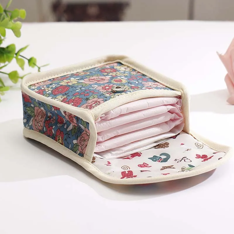 Flower Sanitary Pads Bags Wet Bag Reusable Bag for Mama Cloth Pads Menstrual Napkin Coin Wallet Makeup Bag Makeup Tool New
Flower Sanitary Pads Bags Wet Bag Reusable Bag for Mama Cloth Pads Menstrual Napkin Coin Wallet Makeup Bag Makeup Tool New