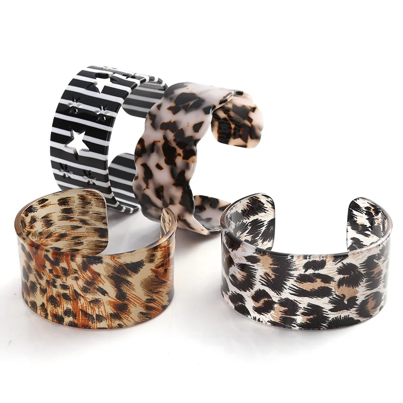 Fashion Women Bracelet Open Round C Acetate Plate Handmade Leopard Printed Stars Zebra Bracelet for Women Bohemian Flowers
Fashion Women Bracelet Open Round C Acetate Plate Handmade Leopard Printed Stars Zebra Bracelet for Women Bohemian Flowers