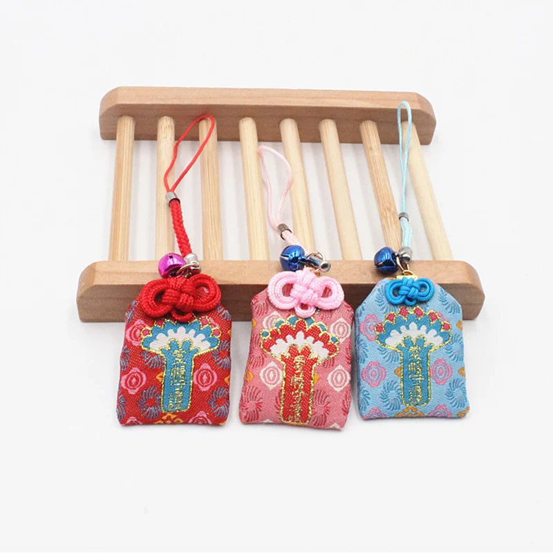 1pcs Traditional Omamori Romance Finding Your Mr Right Love Omamori Key Holder Bag Pendant Cute Gift Present
1pcs Traditional Omamori Romance Finding Your Mr Right Love Omamori Key Holder Bag Pendant Cute Gift Present