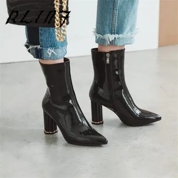 RLINF Patent Leather Bright Leather Pointed High-heeled Boots White Red Children's Boots 
RLINF Patent Leather Bright Leather Pointed High-heeled Boots White Red Children's Boots