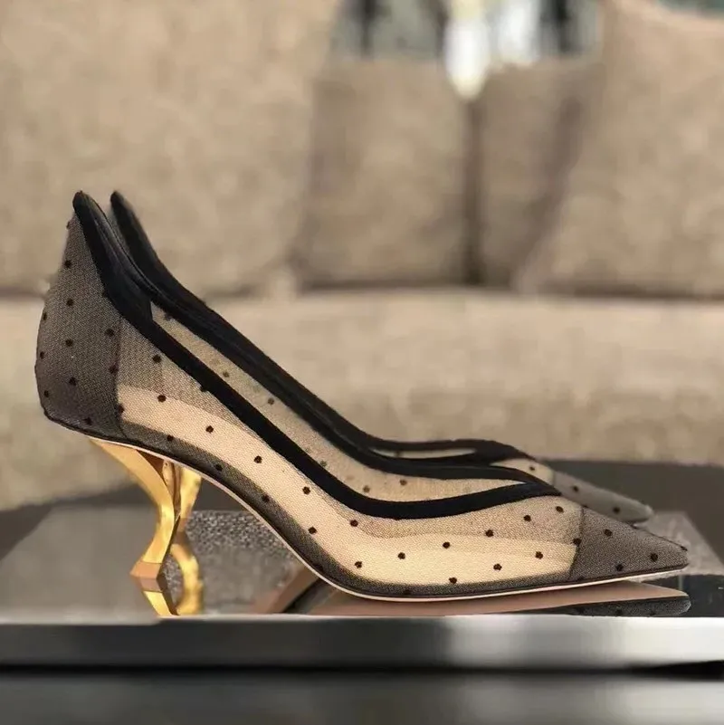 Pointed Toe Sexy Black Lace Mesh Wave Dot Gold Metallic Kitten Heel Women Pumps 2019 Street Fashion Women's Shoes Strange Heels
Pointed Toe Sexy Black Lace Mesh Wave Dot Gold Metallic Kitten Heel Women Pumps 2019 Street Fashion Women's Shoes Strange Heels