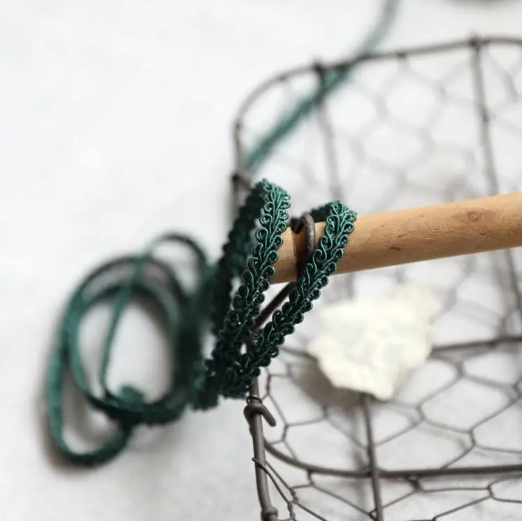 5 Meters Delicate Lace Trim Ribbon Green Centipede Braided Curve Lace DIY Craft Sewing Accessories Wedding Decoration Fabric
5 Meters Delicate Lace Trim Ribbon Green Centipede Braided Curve Lace DIY Craft Sewing Accessories Wedding Decoration Fabric