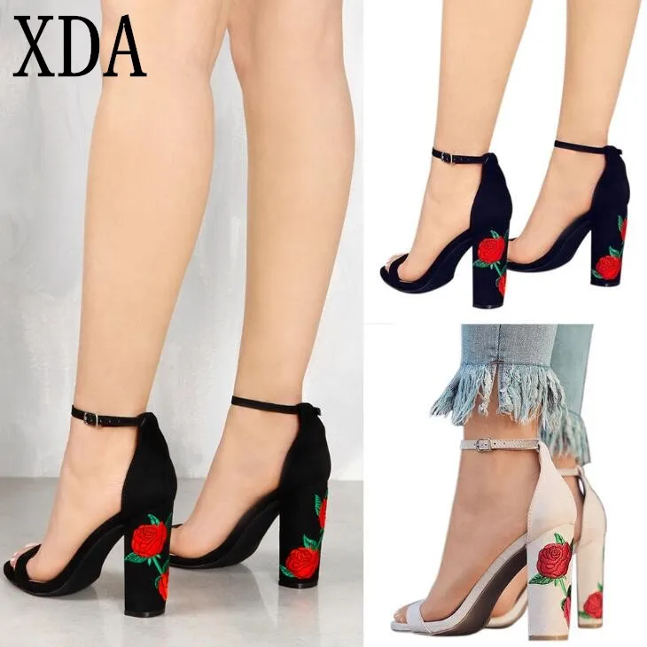 XDA 2019 New Ankle Strap Women shoes Sandals Embroider High Heels Open Toe Sandals Woman Elegant Floral Summer Fashion sandals
XDA 2019 New Ankle Strap Women shoes Sandals Embroider High Heels Open Toe Sandals Woman Elegant Floral Summer Fashion sandals