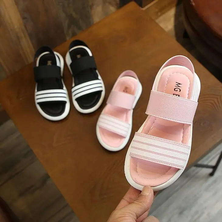 Girls Sandals 2019 Summer Soft Bottom Beach Shoes Brand Children Sandals Big Girls Fashion Flat Student Shoe 26~36
Girls Sandals 2019 Summer Soft Bottom Beach Shoes Brand Children Sandals Big Girls Fashion Flat Student Shoe 26~36